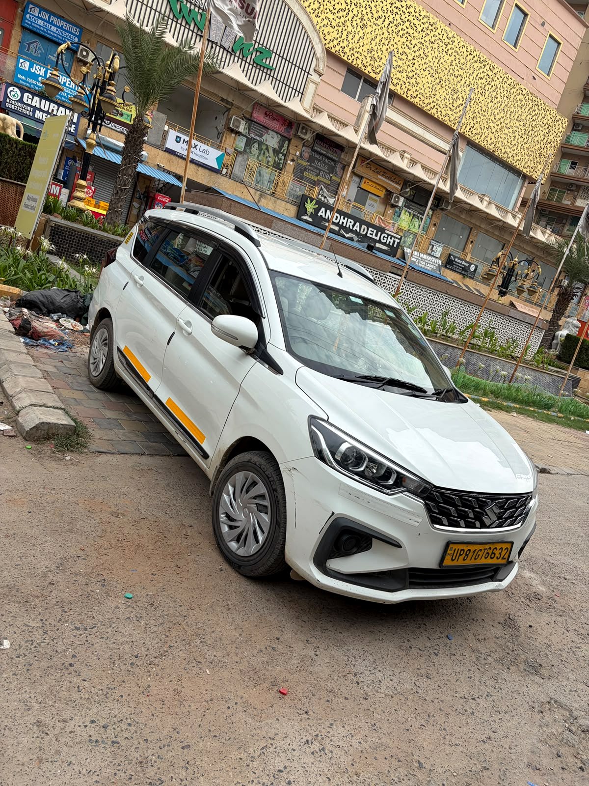 Ertiga exterior in city
