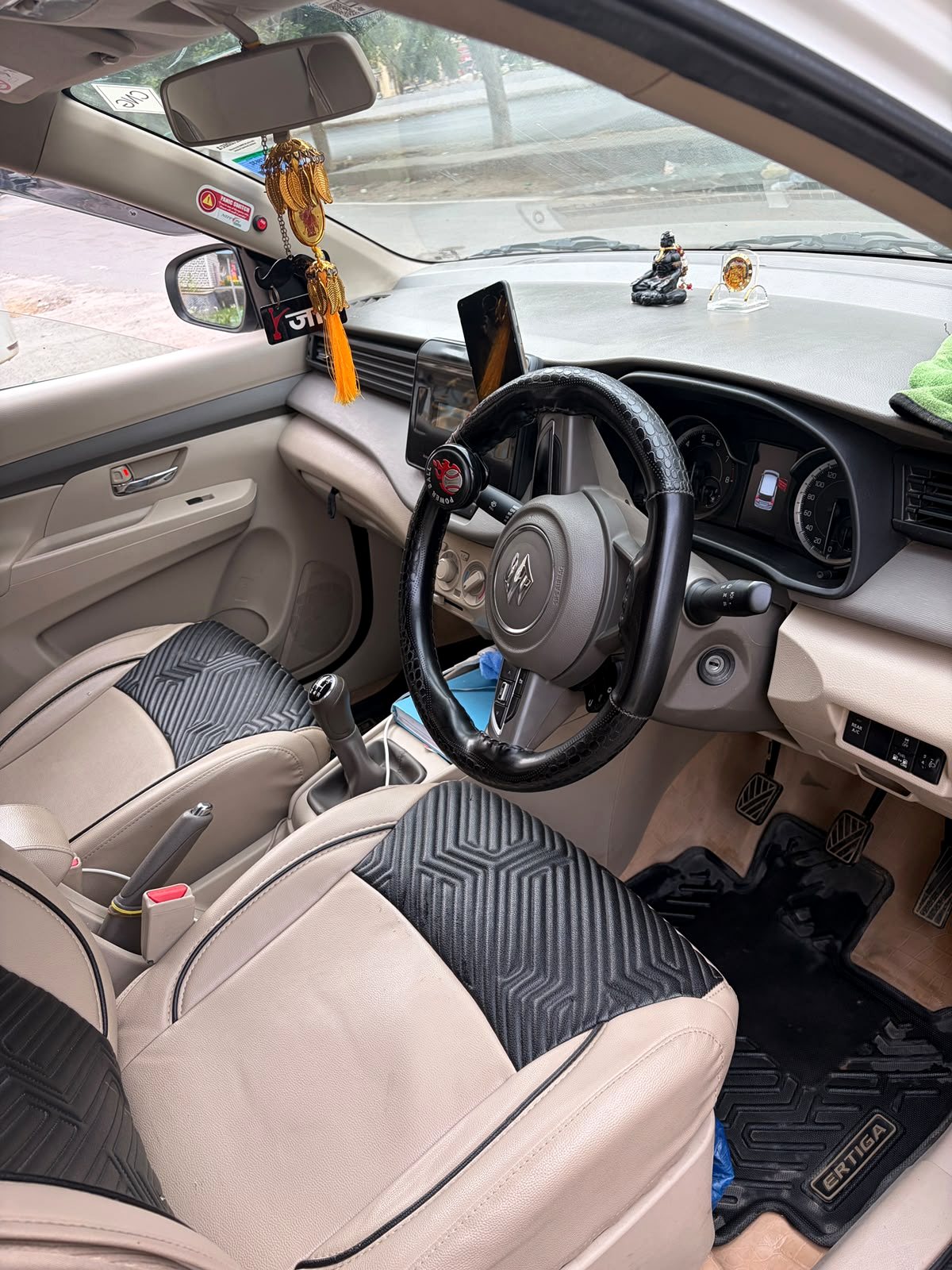 Ertiga dashboard